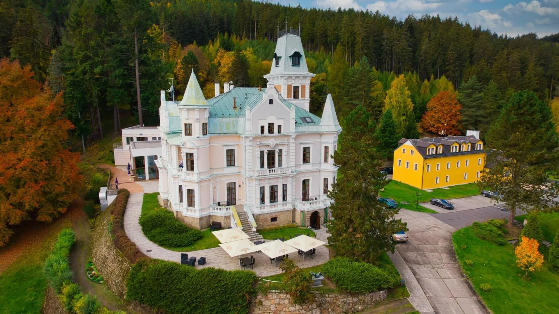 Hotel Chateau Cihelny Karlovy Vary 4*,  Czech Republic