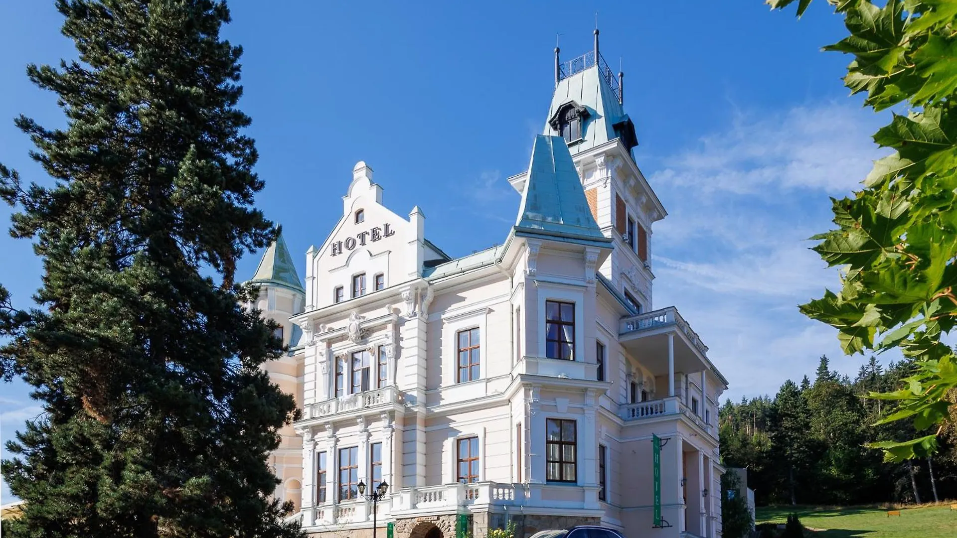 Hotel Chateau Cihelny Karlovy Vary 4*,