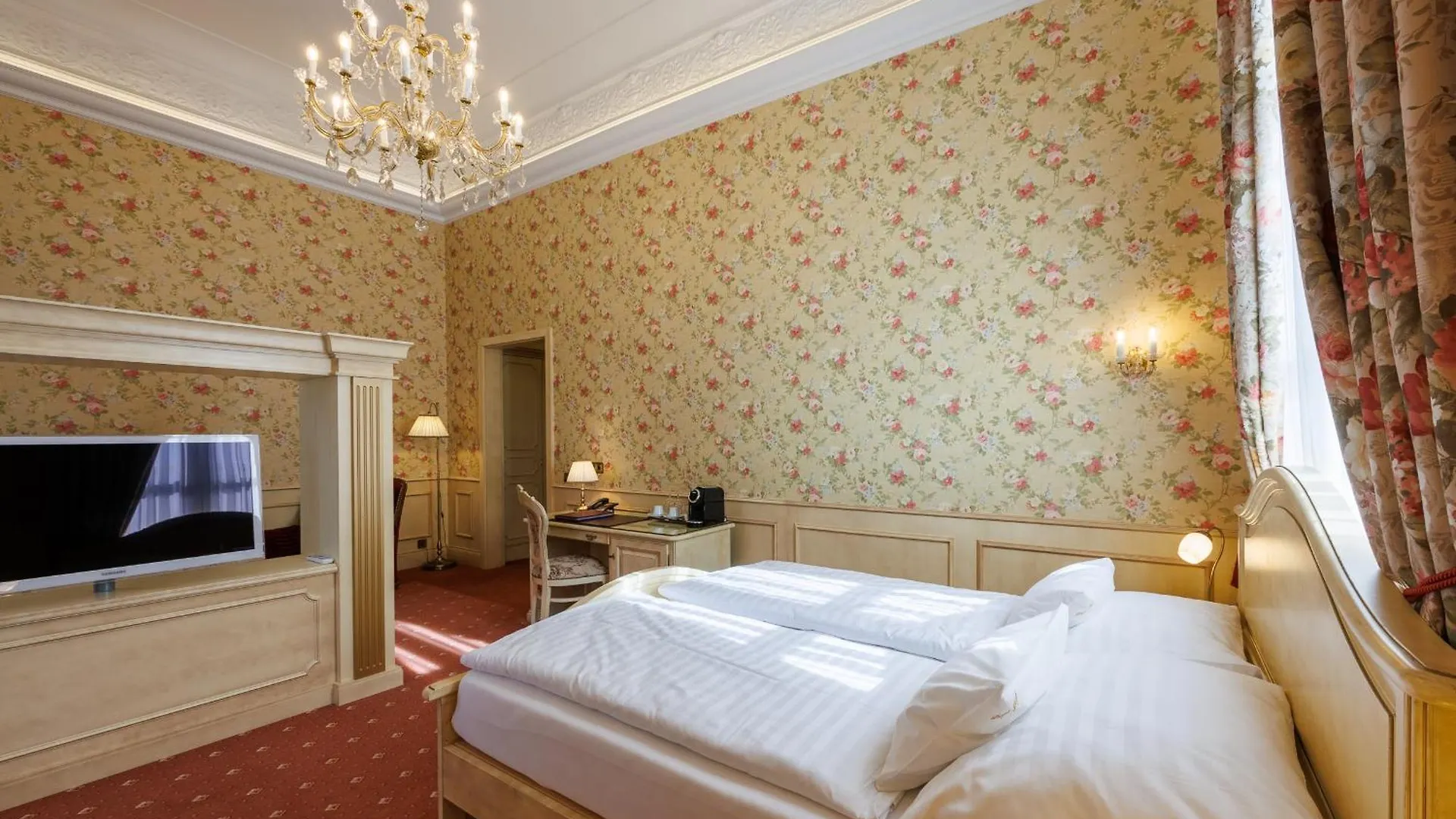 ****  Hotel Chateau Cihelny Karlovy Vary Czech Republic